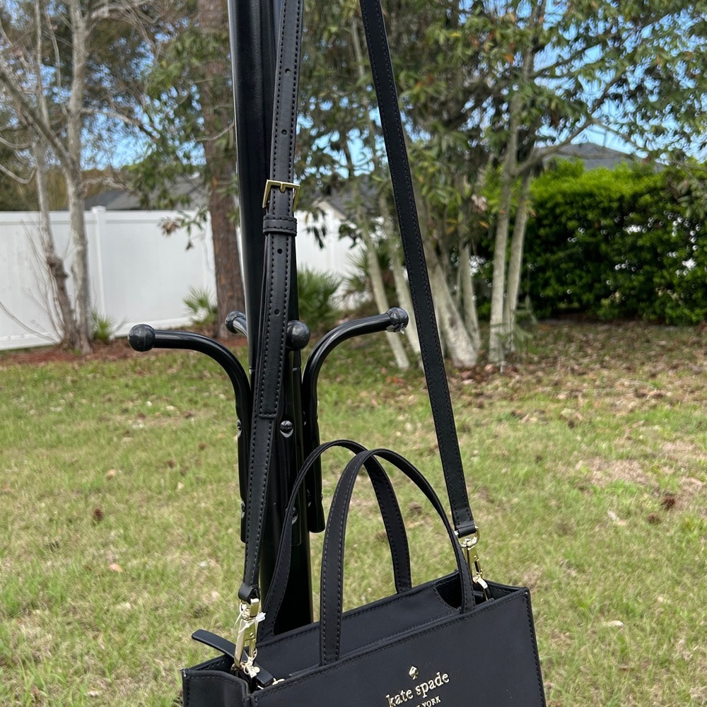 Nwot $350 retail Kate Spade floral embroidered bag w detachable strap - Picture 5 of 16